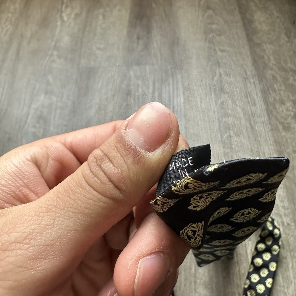 Gianni Versace Coal Black Gold Face VINTAGE Silk Tie Made in Italy EXC+++ - Picture 7 of 12